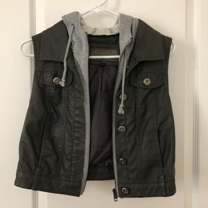 Hoodie vest